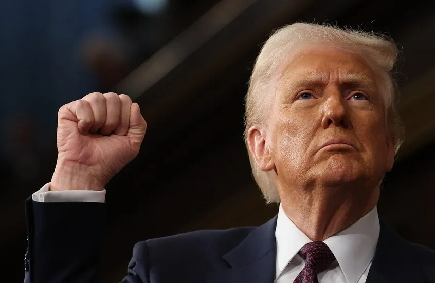 ترامب يعلن تنصيب نفسه حاكمًا مؤقتًا لفنزويلا